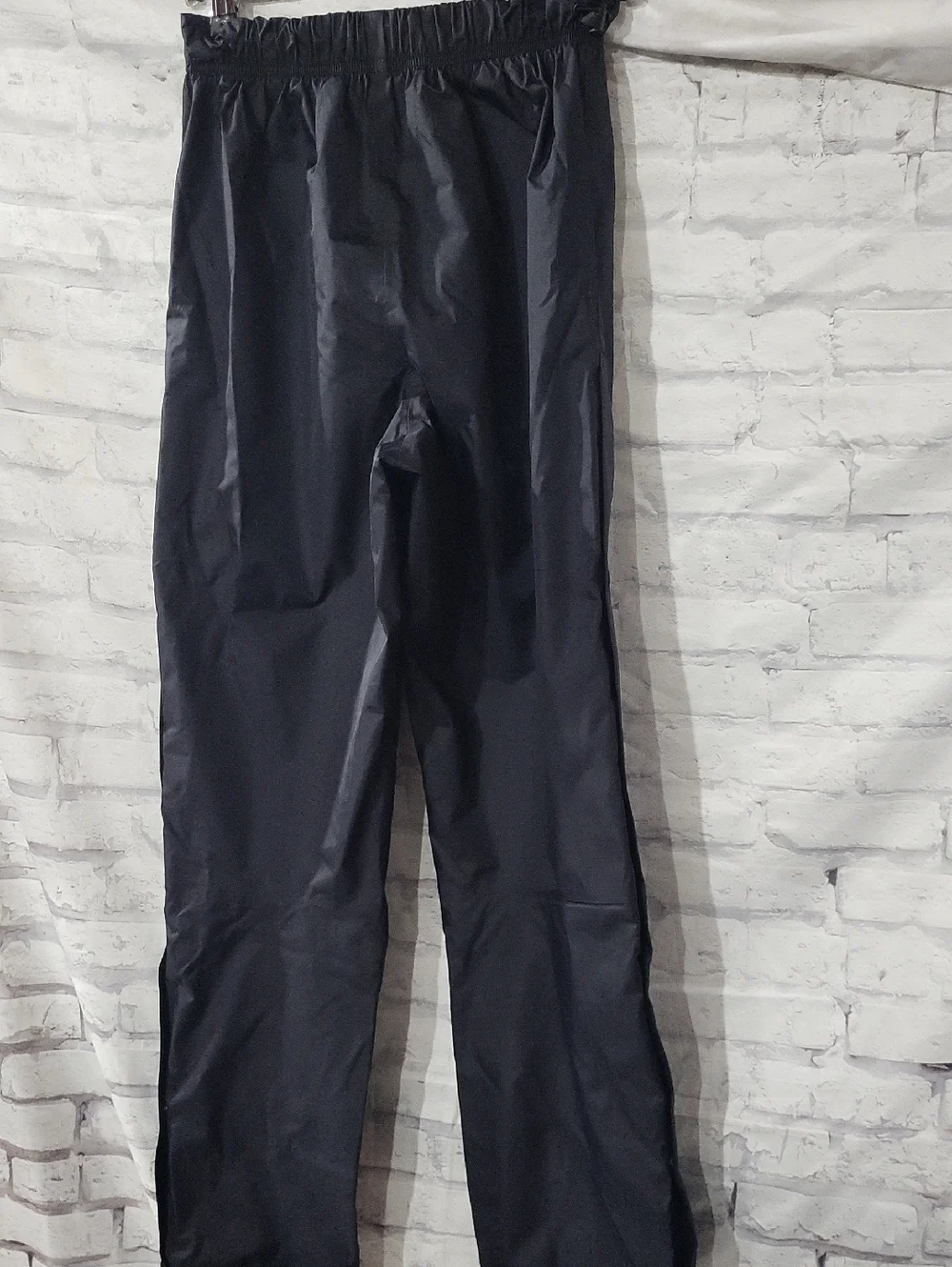 Berghaus Men’s Black Waterproof Joggers - Picture 4 of 6